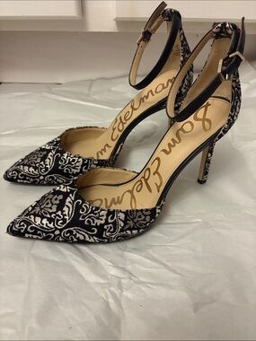 Sam Edelman Harlow Pump black and metallic gold brocade damask fabric heel strap